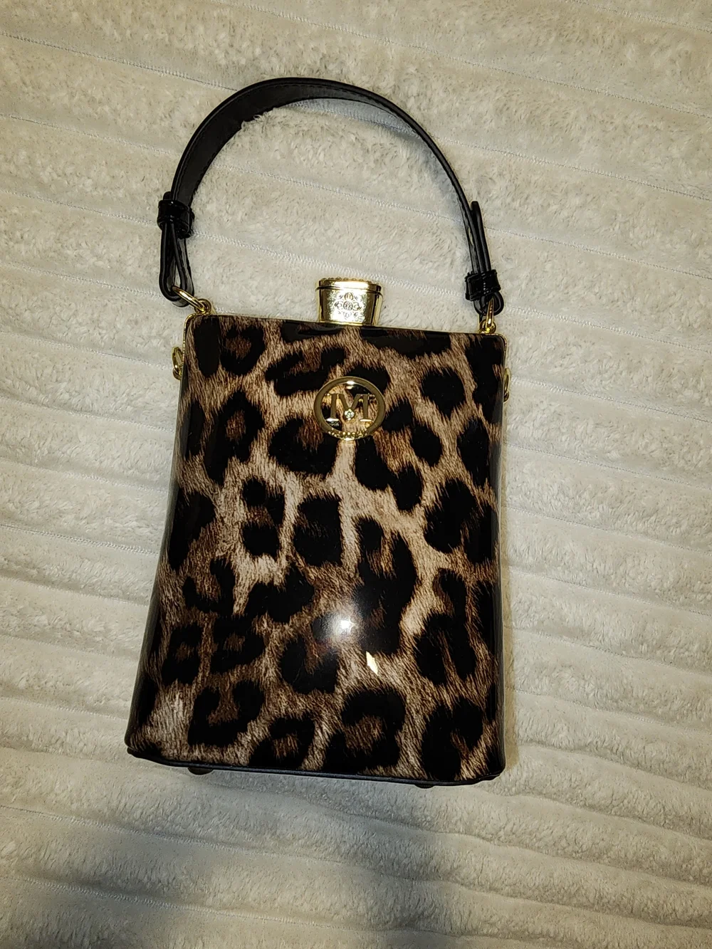 N/A stylish leopard
